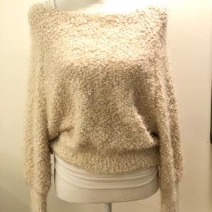 ADORABLE & Soft Sweater